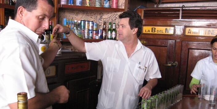 bartenders cubanos