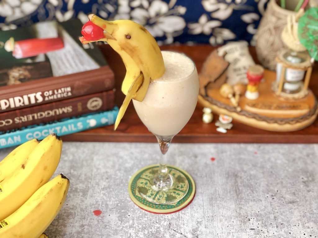 baileys banana colada coctel