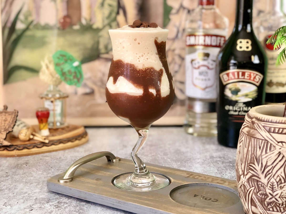 ▷ Mudslide - Cóctel de Baileys con HELADO y CHOCOLATE